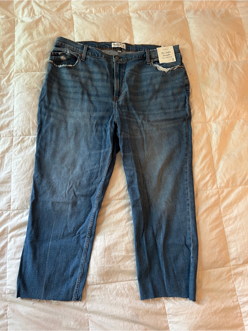 Abercrombie & Fitch Medium Wash Ankle-Straight Jeans